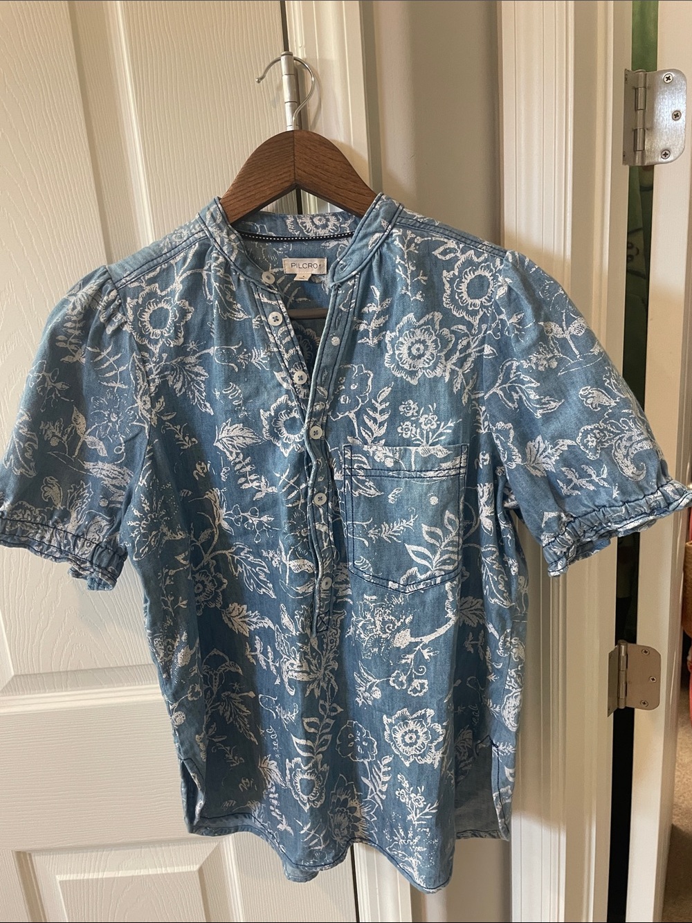 Pilcro Blue Floral denim Button-Front Casual Shirt puff sleeve